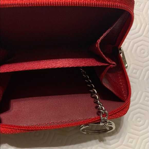 Glossy bright red real leather key chain zipped coin purse croc pattern New box - Picture 4 of 5